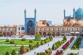 تور اصفهان از قشم